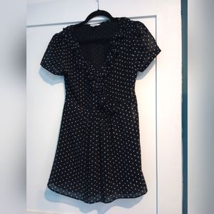 Small blouse dress black and white